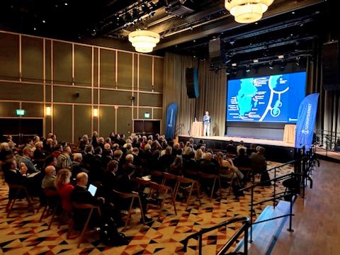 Sjöfartsdagen lockade rekordpublik till Göteborg En fullsatt sal