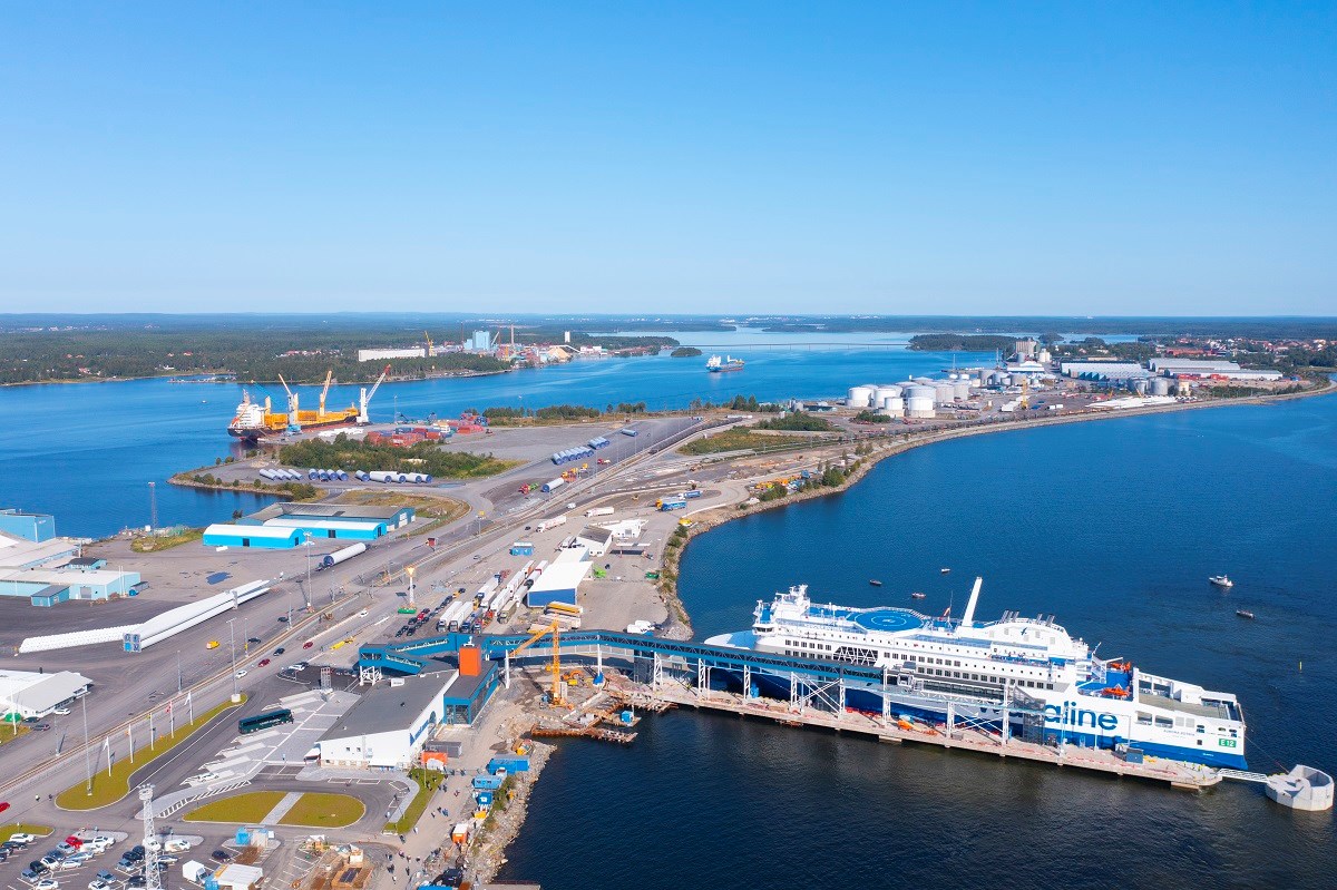 The Port of Umeå, where Aurora Botnia is berthed at the ferry terminal. The new ferry between Umeå and Vaasa began operating in August 2021. Photo: Patrick Trägårdh