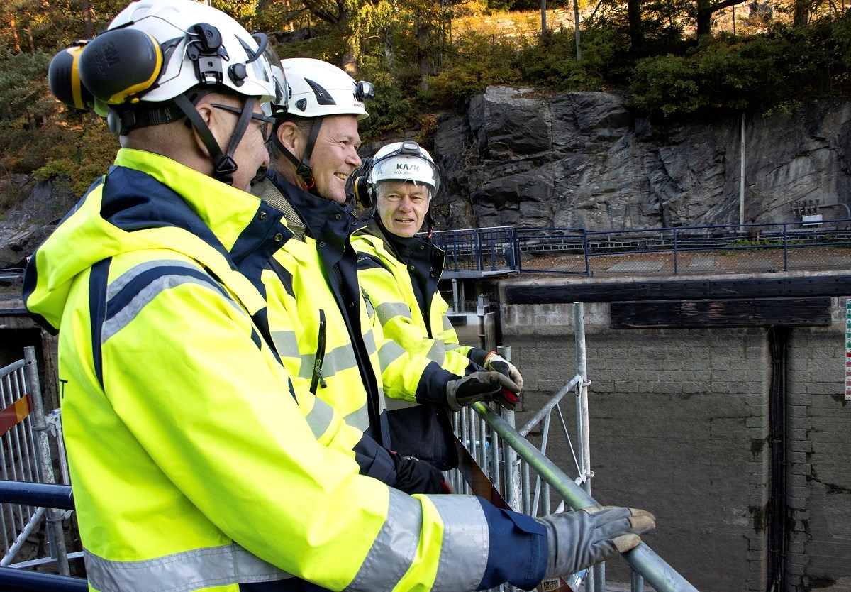 Den här trion kommer att vara med under slussrevisionen. Från vänster Anders Widell, Kenneth Fjeldseth och Sven Johansson. Saknas på bild gör Per Lagerström. Foto: Agne Hörnestig Den här trion kommer att vara med under slussrevisionen. Från vänster Anders Widell, Kenneth Fjeldseth och Sven Johansson. Saknas på bild gör Per Lagerström.