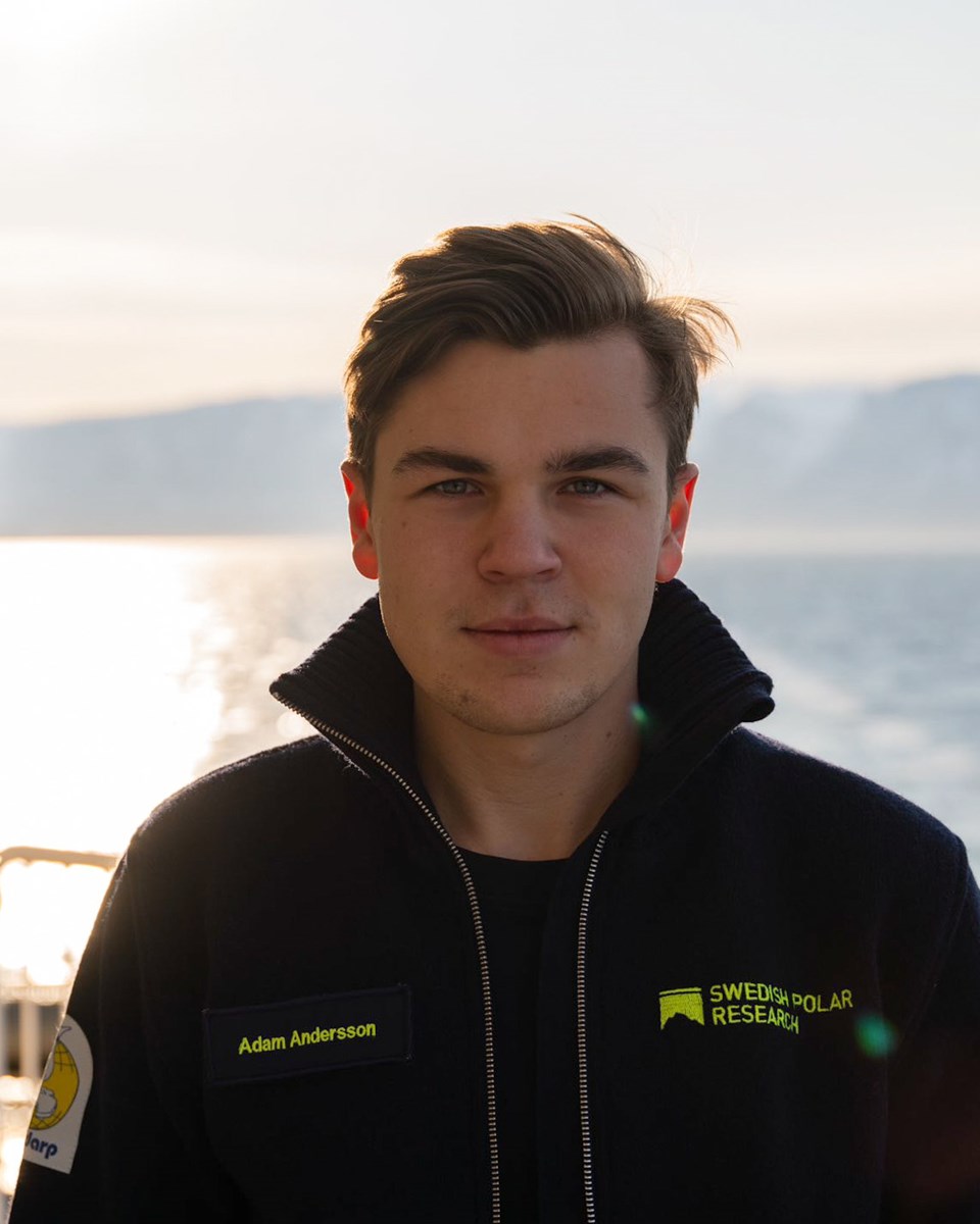 Adam Andersson är matros på isbrytaren Atle. Portträttbild på Adam Andersson, matros.