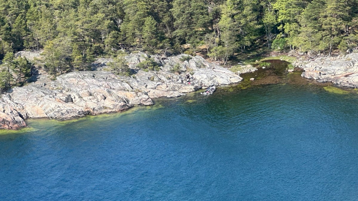 Foto: Sjöfartsverket En bild på klippan där hunden hittades