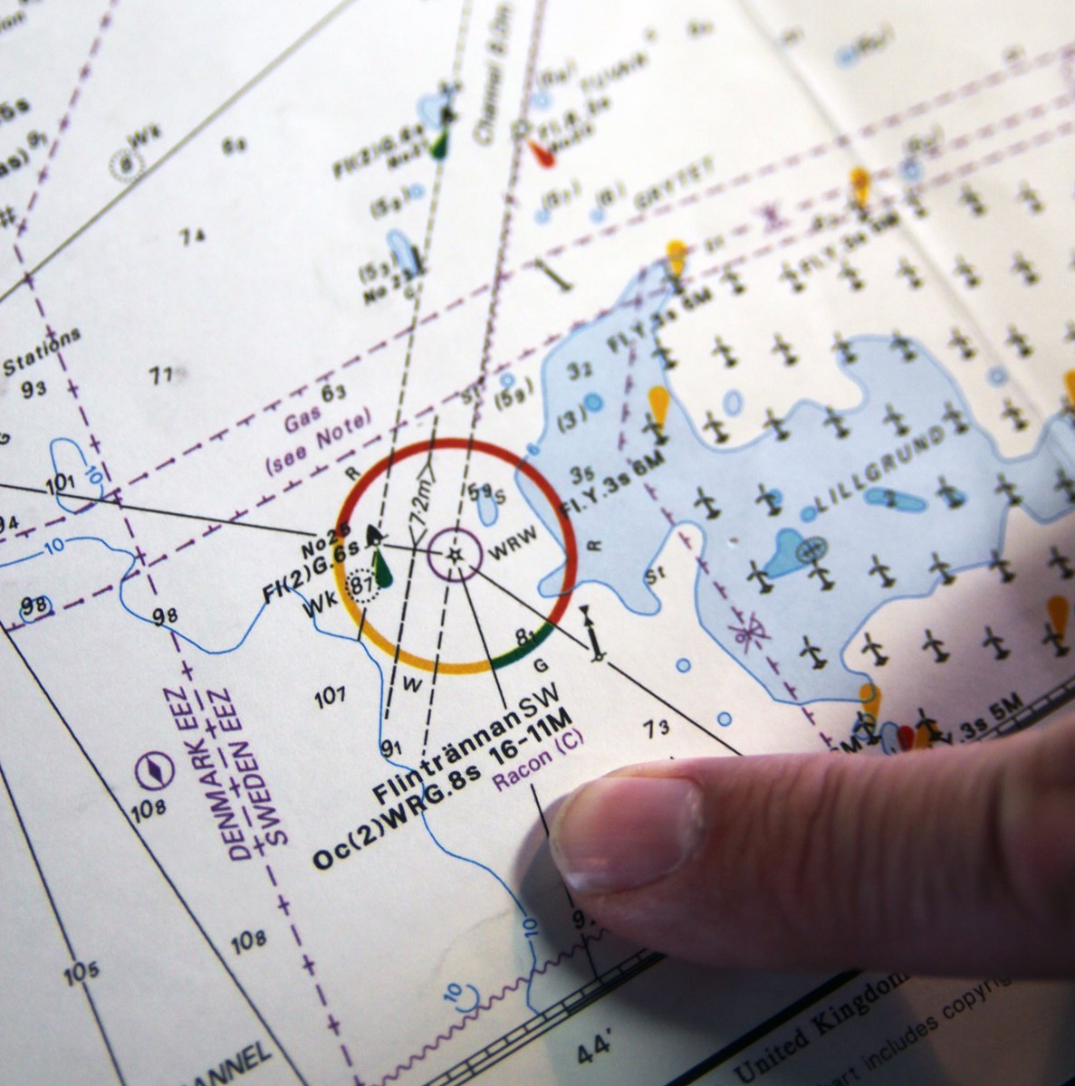 Bild på sjökort som pekar på flintrännan