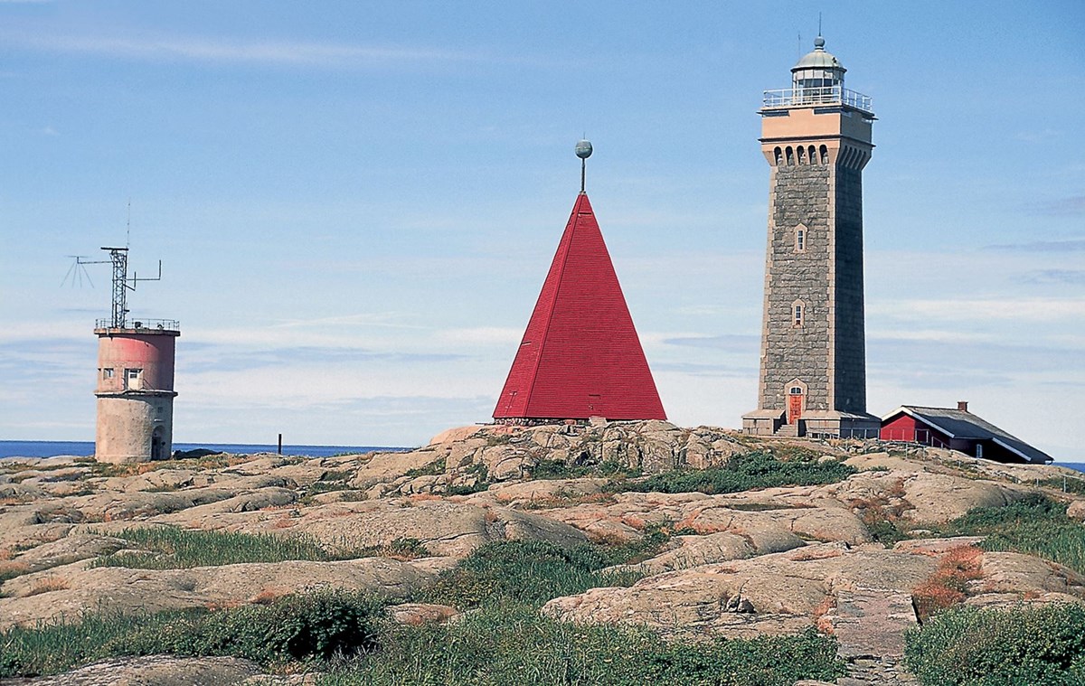 Bild på Vinga fyr en fin sommardag