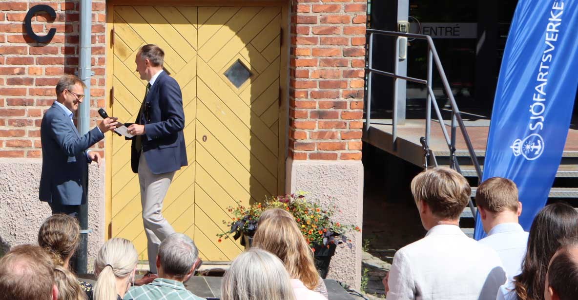 Joel Smith lämnar över som GD till Erik Eklund