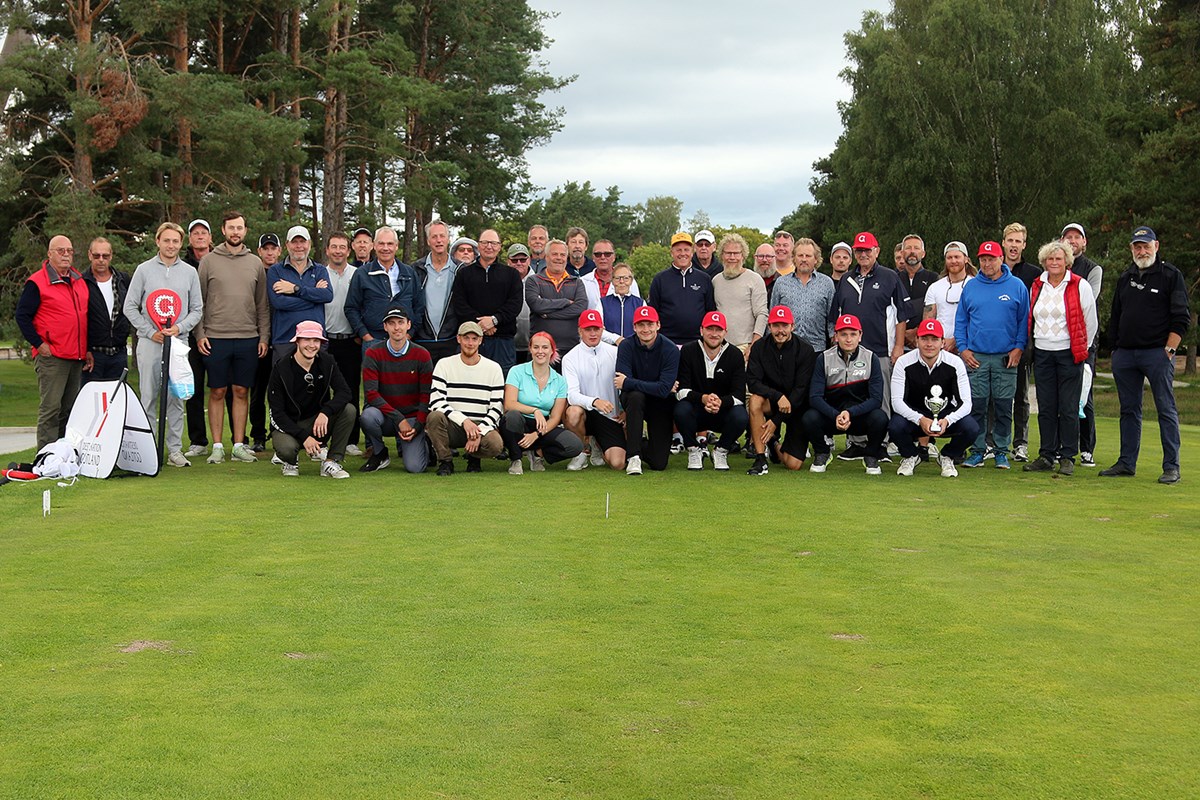 Alla golfspelare samlade. Alla golfspelare samlade.